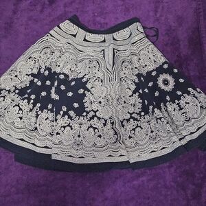 Medium-sized Skirt